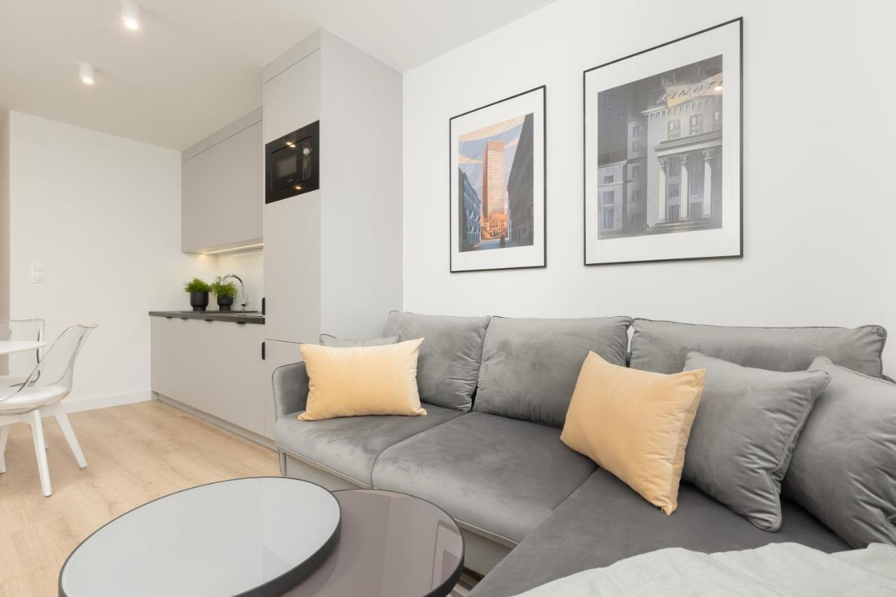 Heart Of Metro Swietokrzyska By Renters Appartamento *
